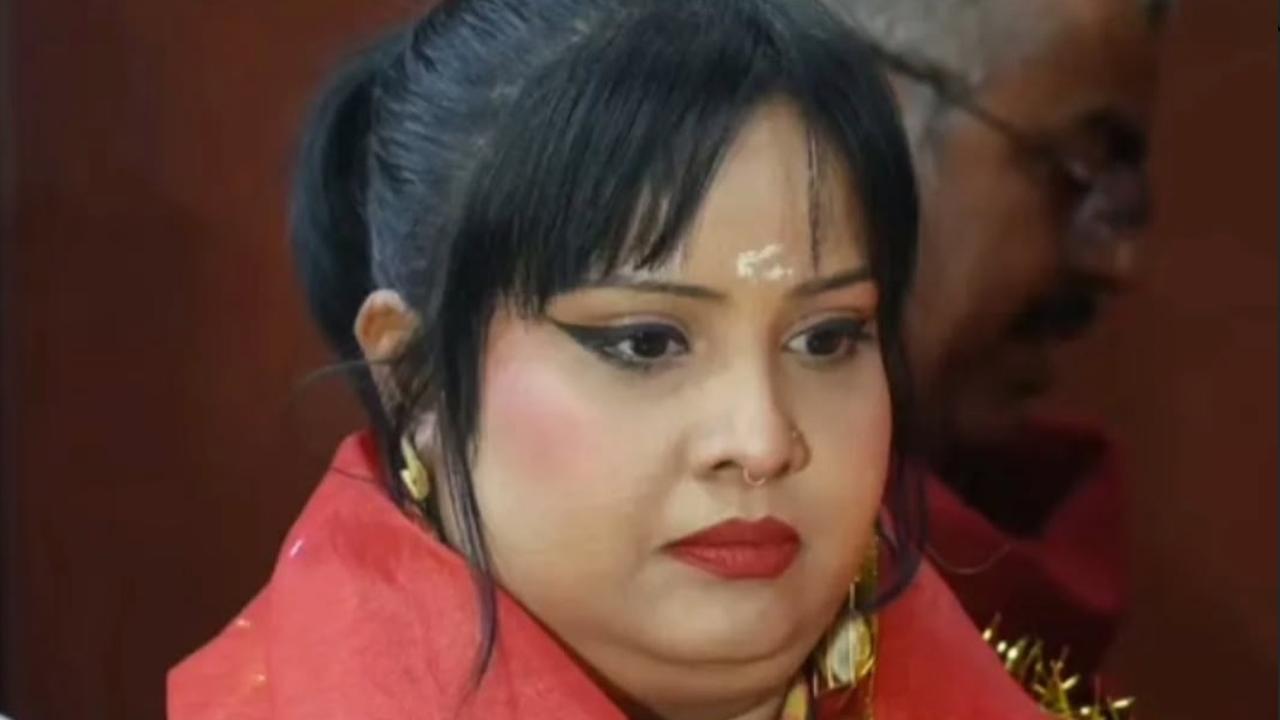 Bihar folk singer Devi 