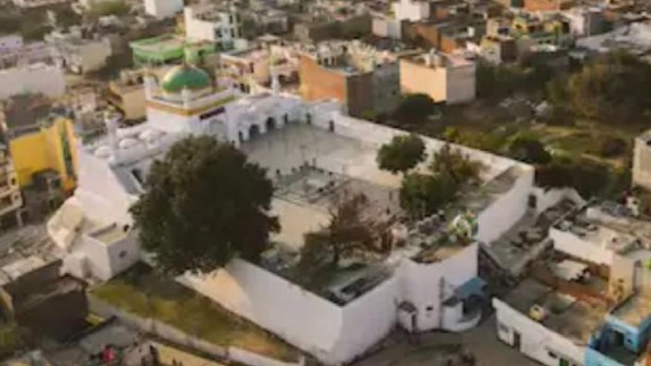 Budaun mosque dispute