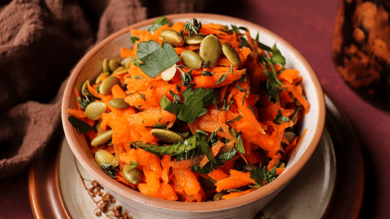 Carrot Salad With Pumpkin Seeds