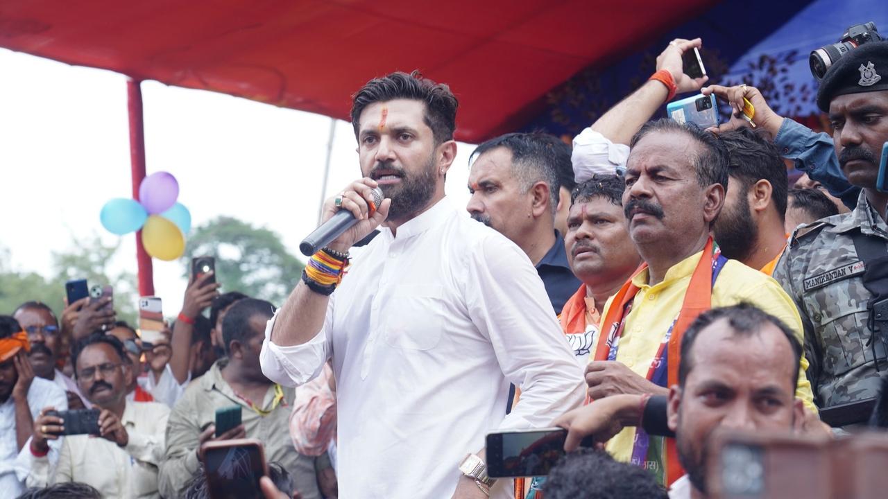 Chirag Paswan & LJP candidate Janardan Paswan