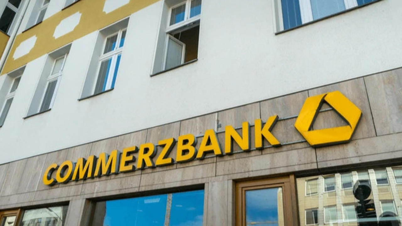 Commerzbank AG