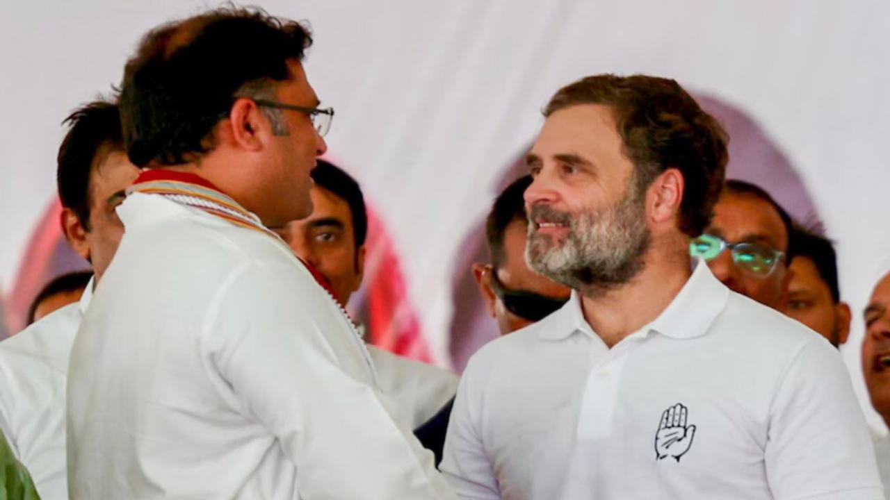 Congress Leader Ashok Tanwar with Rahul Gandhi