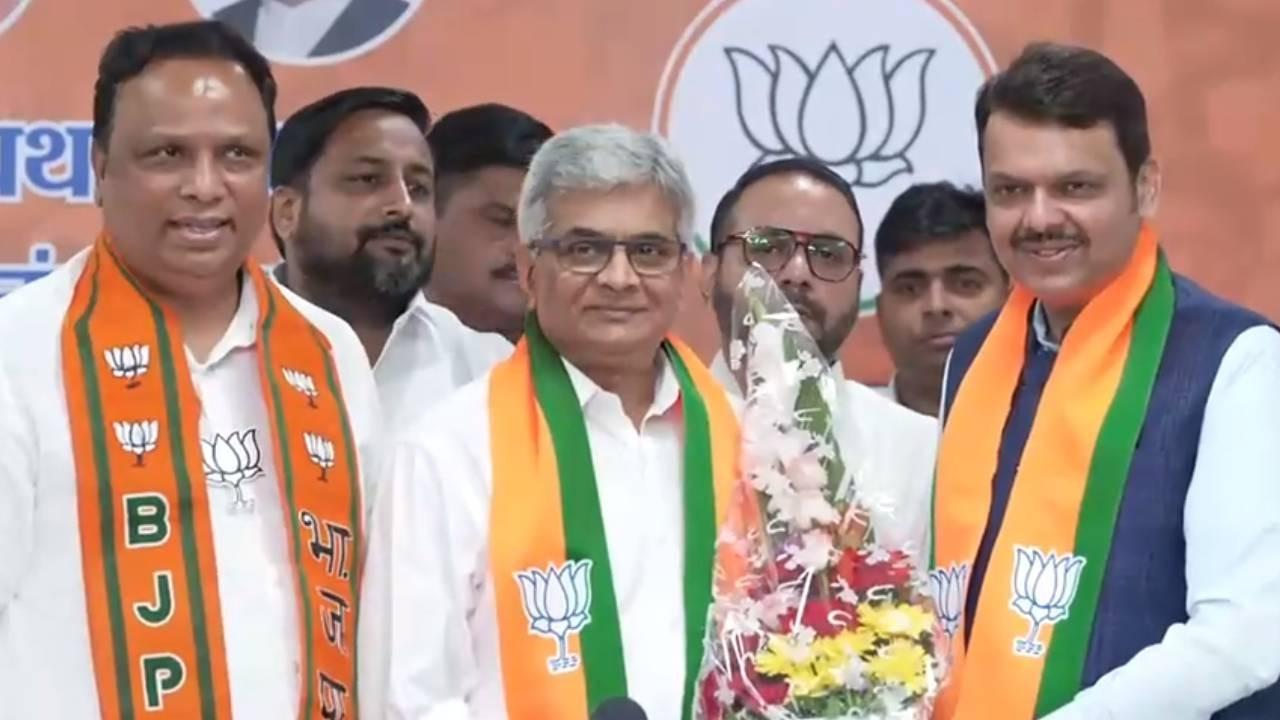 Congress leader Ravi Raja joins BJP