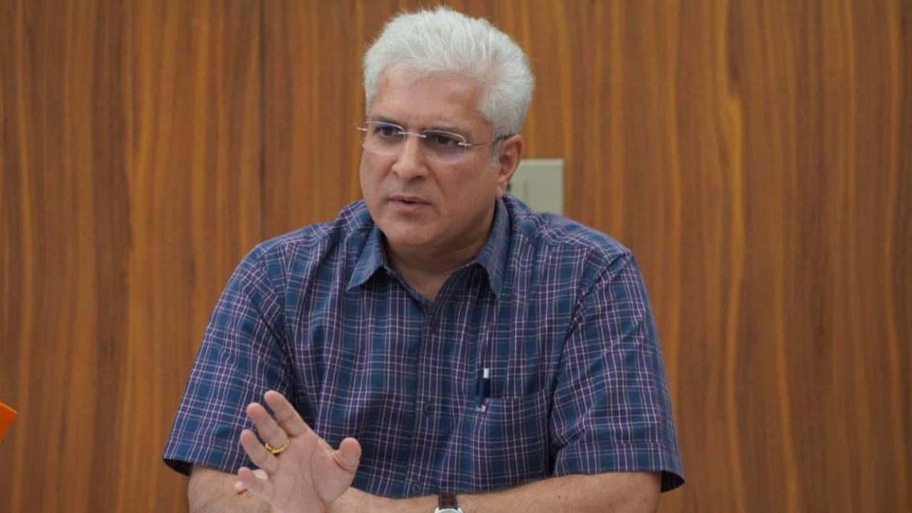  Kailash Gahlot