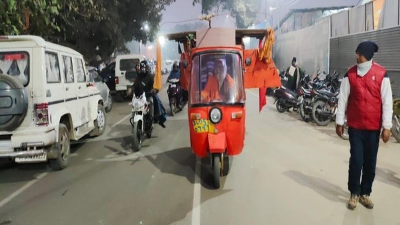 Delhi's E-Rickshaw Baba Brings Unique Vehicle to Maha Kumbh