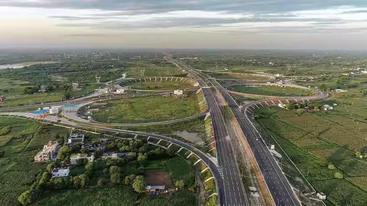 Delhi-Vadodara in 9 Hours? NHAI to Open 845-km Stretch of Delhi-Mumbai Expressway by October