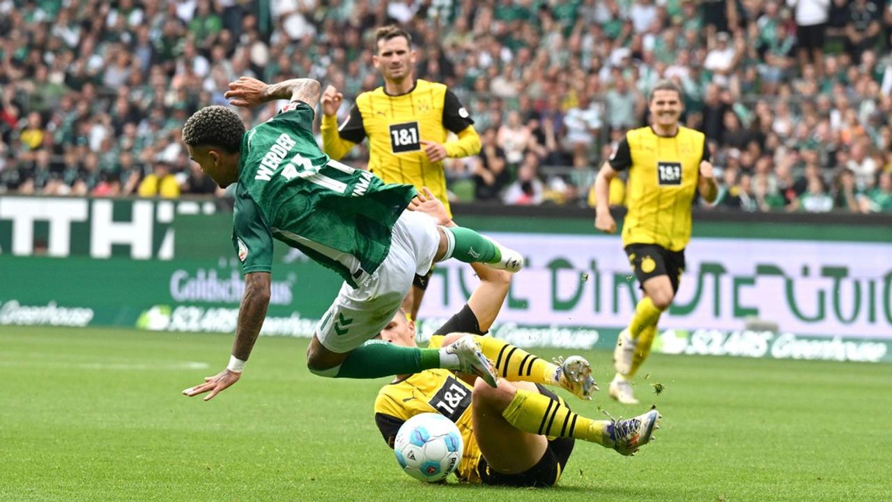 Dortmund vs Werder Bremen in Bundesliga