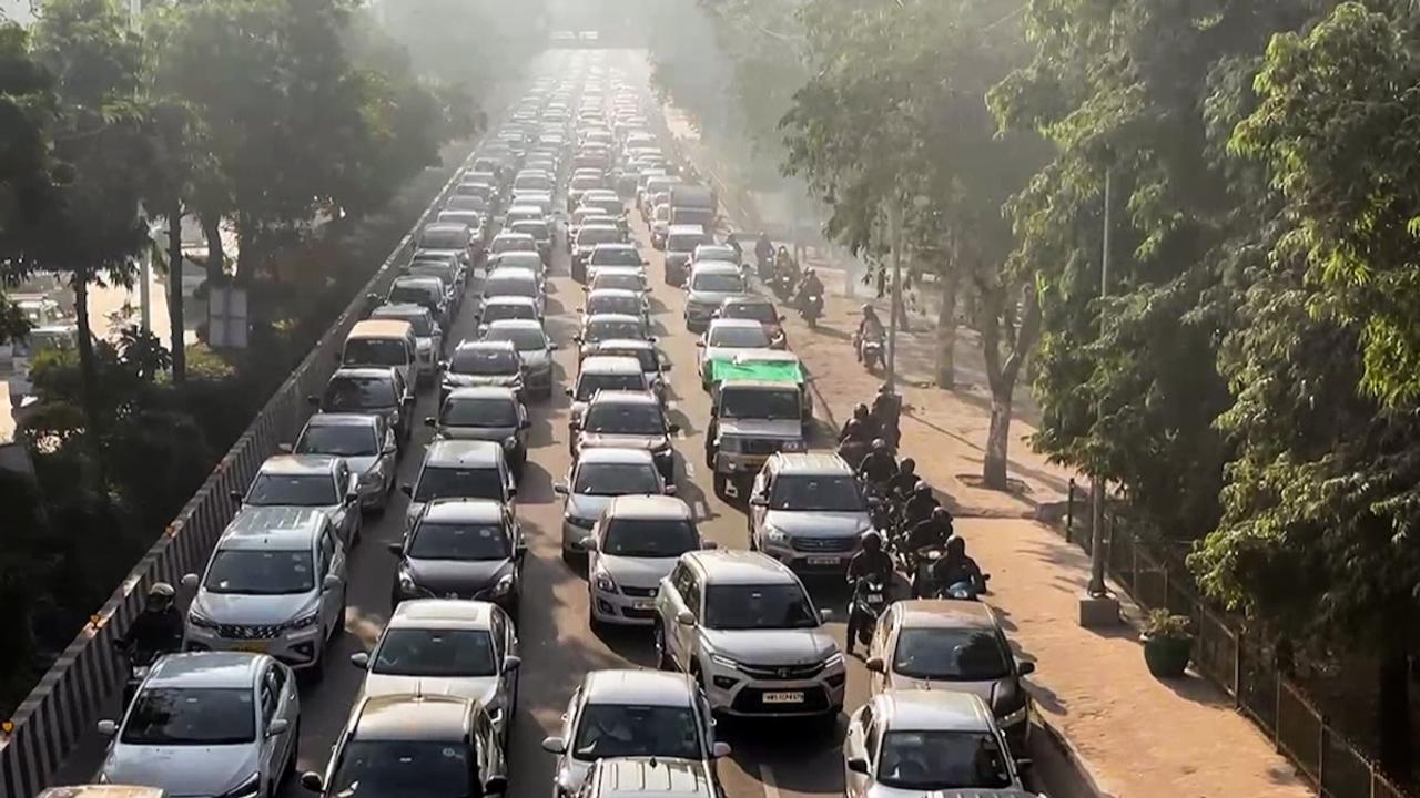 Farmers protest, Noida Greater Noida expressway