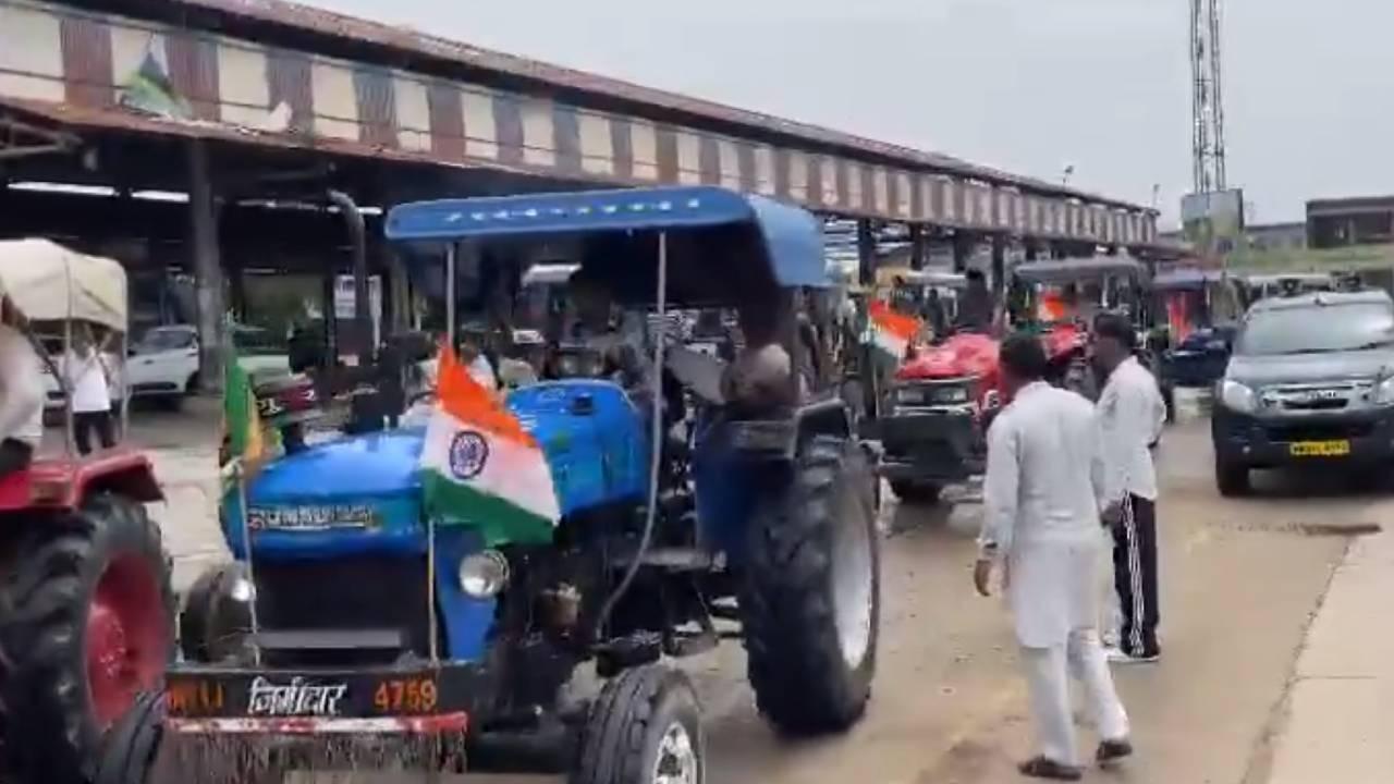 farmers tractor march