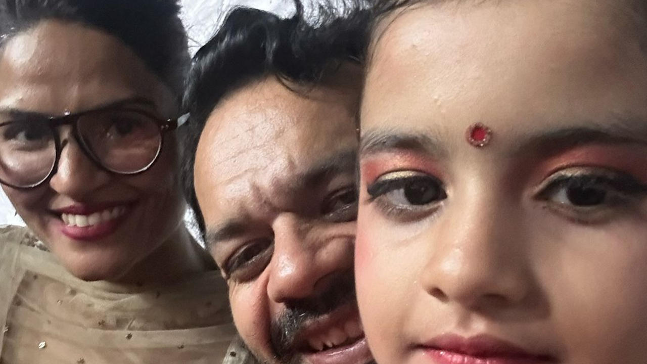 Gaurav Taneja and Ritu Rathee with their daughter.