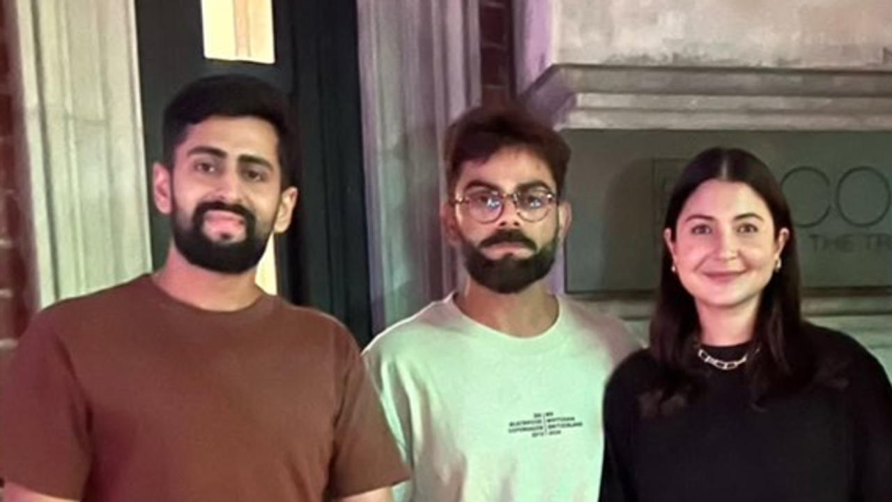 Anushka Sharma-Virat Kohli's Unseen Pic From Australia Goes Viral, Fans Enquire About Vamika, Akaay