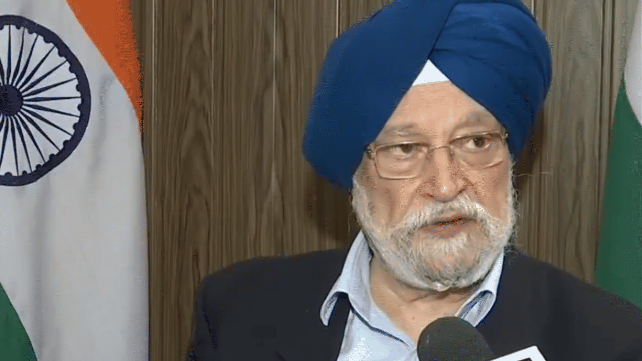 Hardeep Singh Puri Criticises Kejriwal, Accuses AAP of Corruption