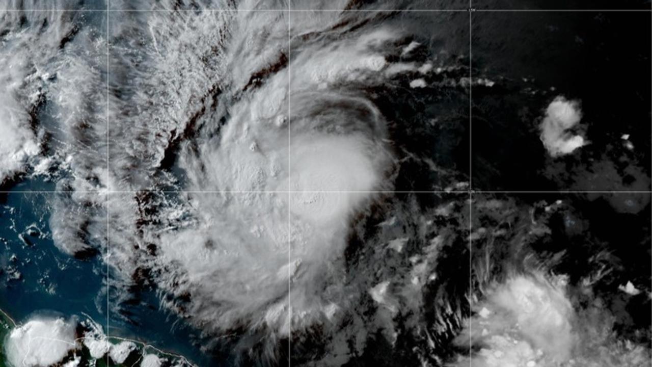 Tropical Storm Debby Becomes Category 1 Hurricane, Approaches Florida