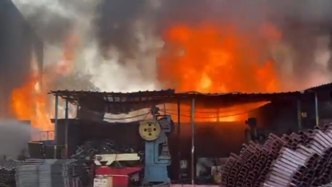 Hyderabad: Chemical Godown In Jeedimetla Gutted As Massive Fire Breaks Out At Warehouse