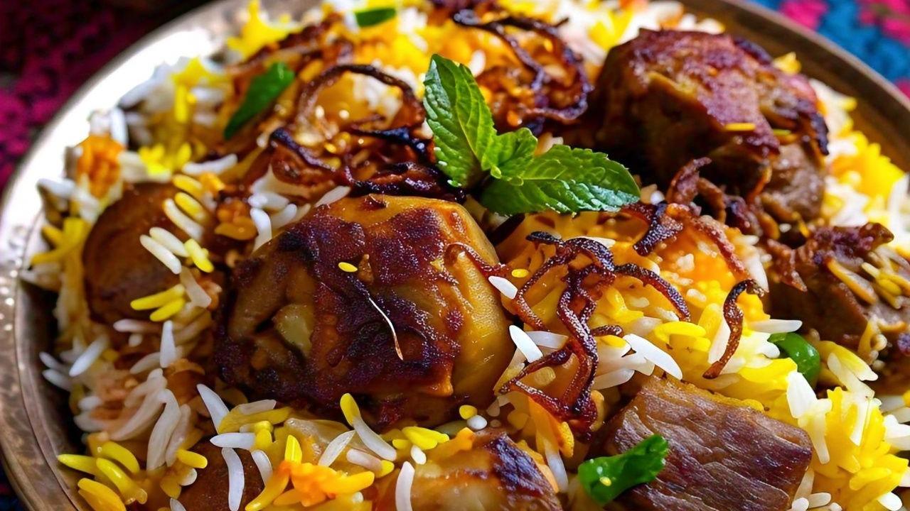  Hyderabadi Biryani 