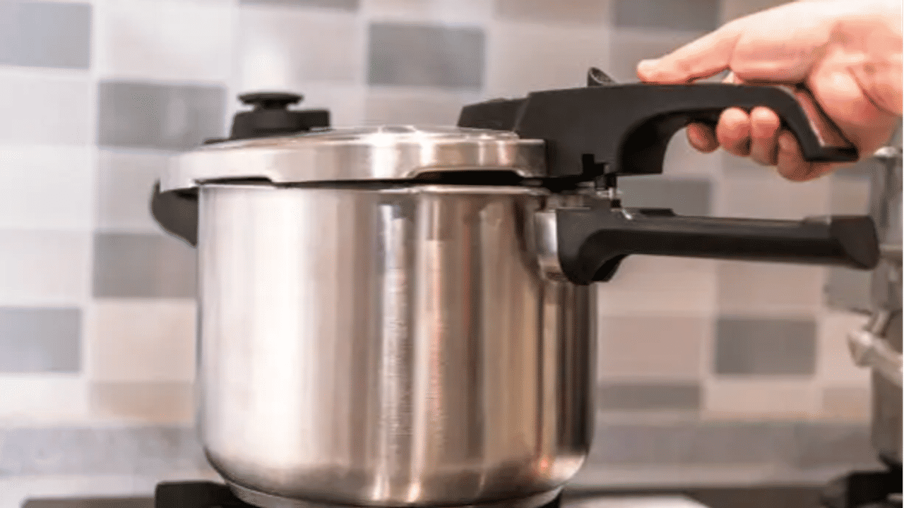 ‘If Late Commerce Was a Thing’: Man Receives Cancelled Pressure Cooker Order After 2 Years