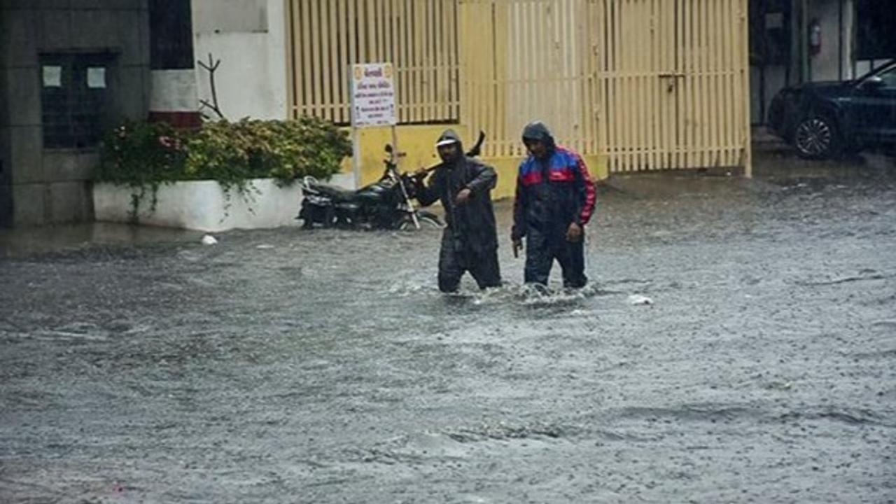 IMD has predicted heavy showers in several parts of Gujarat from Sept 1 onwards