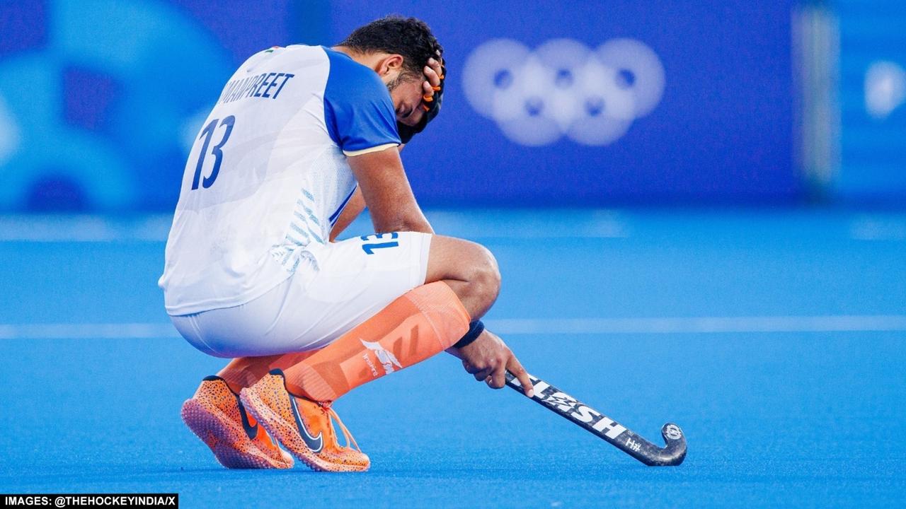 Indian Hockey Team gets emotional after defeat in semi final vs germany