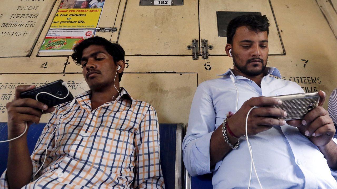 indian phone users