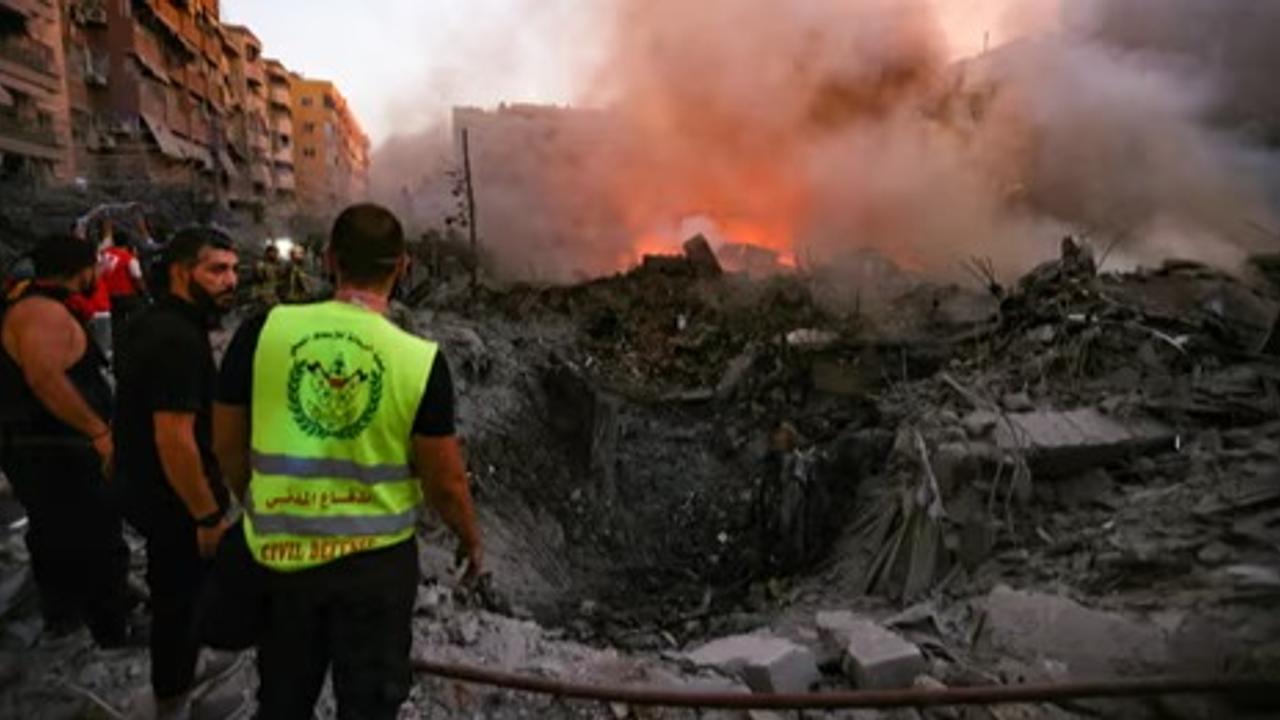 Israel launches heavy airstrikes