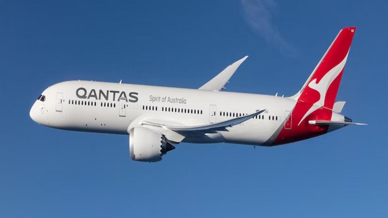 Japan-Bound Qantas Flight Shows Explicit Film Due to Glitch, Distressing PassengersJapan-Bound Qantas Flight Shows Explicit Film Due to Glitch, Distressing Passengers