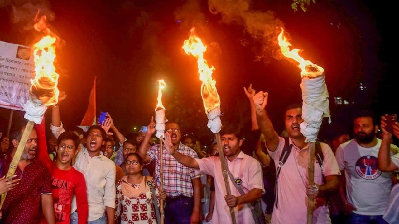 Junior doctors hold torch rally in Kolkata seeking speedy justice of RG Kar victim doctor.