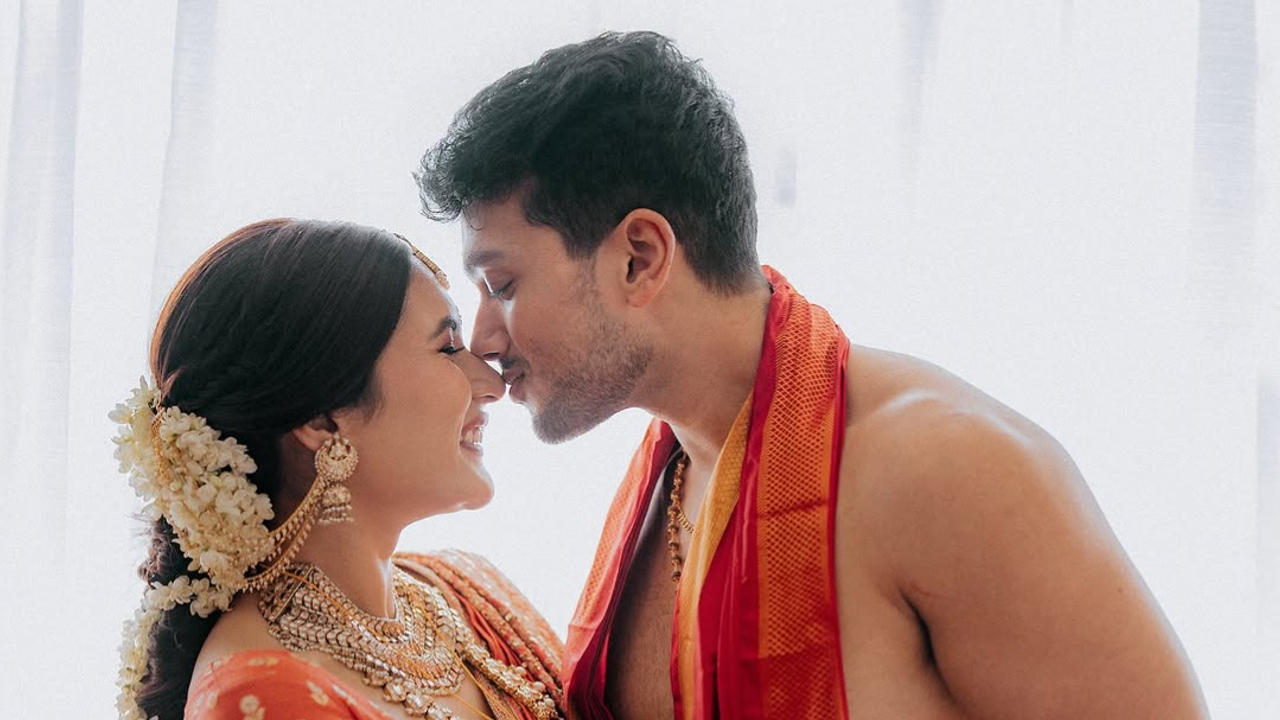 Kalidas Jayaram and Tarini's new wedding photos.