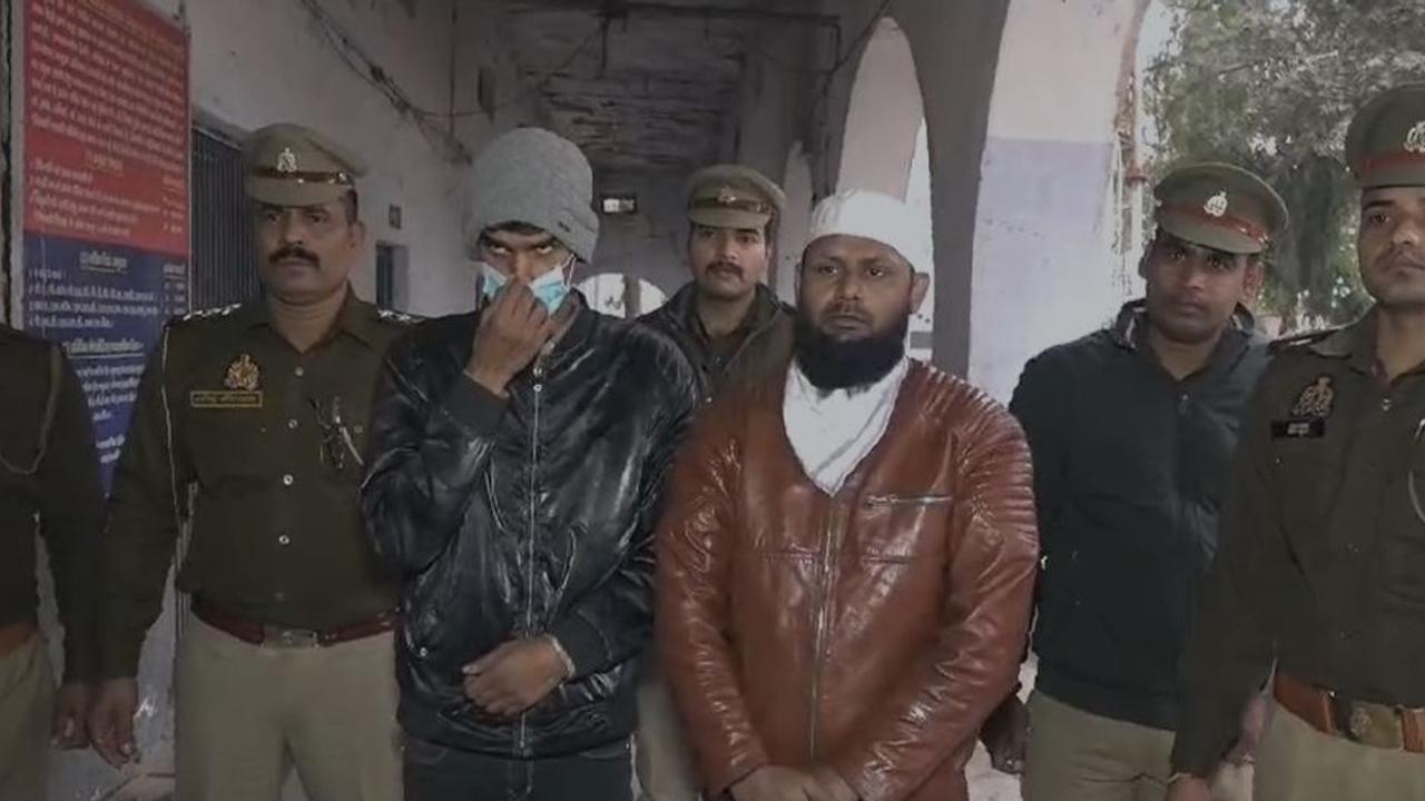 kanpur police arrested maulana 