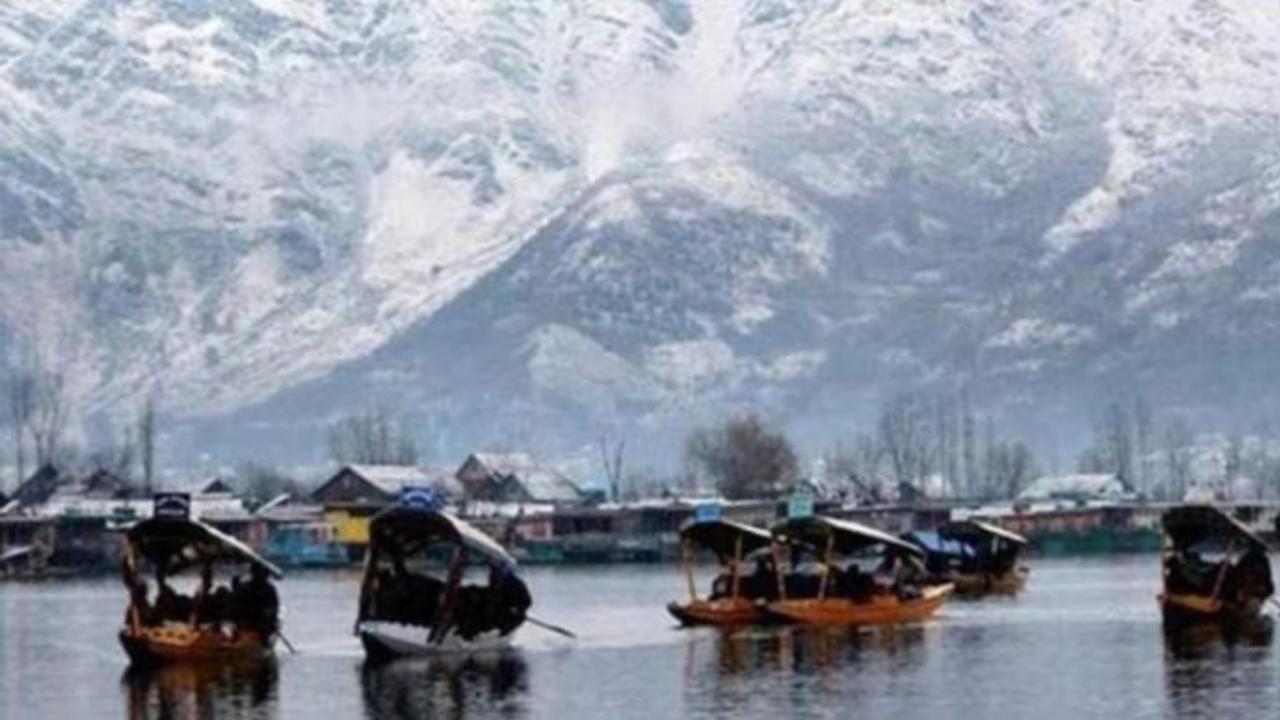 Srinagar, Gulmarg, Pahalgam Record Below Freezing Temperatures 