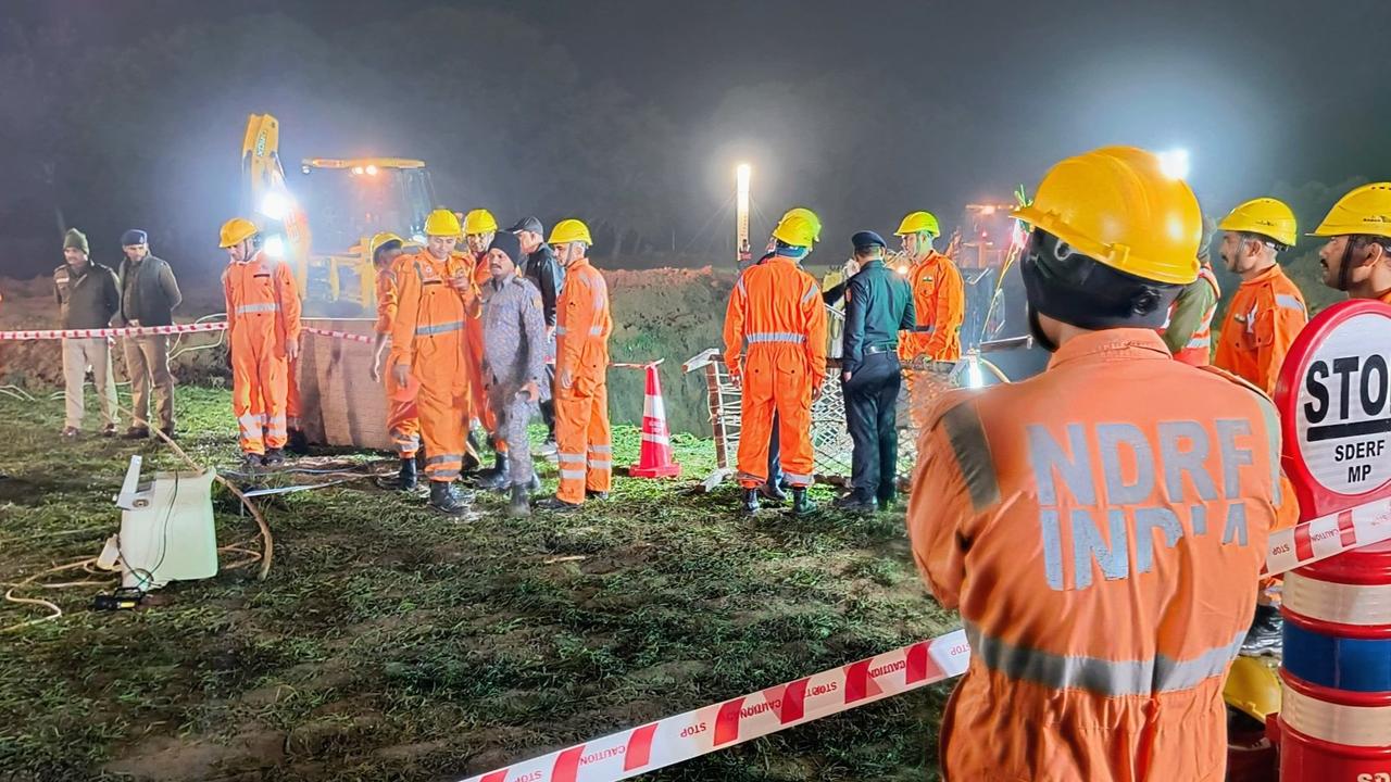 Madhya Pradesh: 10-Year-Old Boy Falls Into Borewell In Guna, Rescue Operation Underway