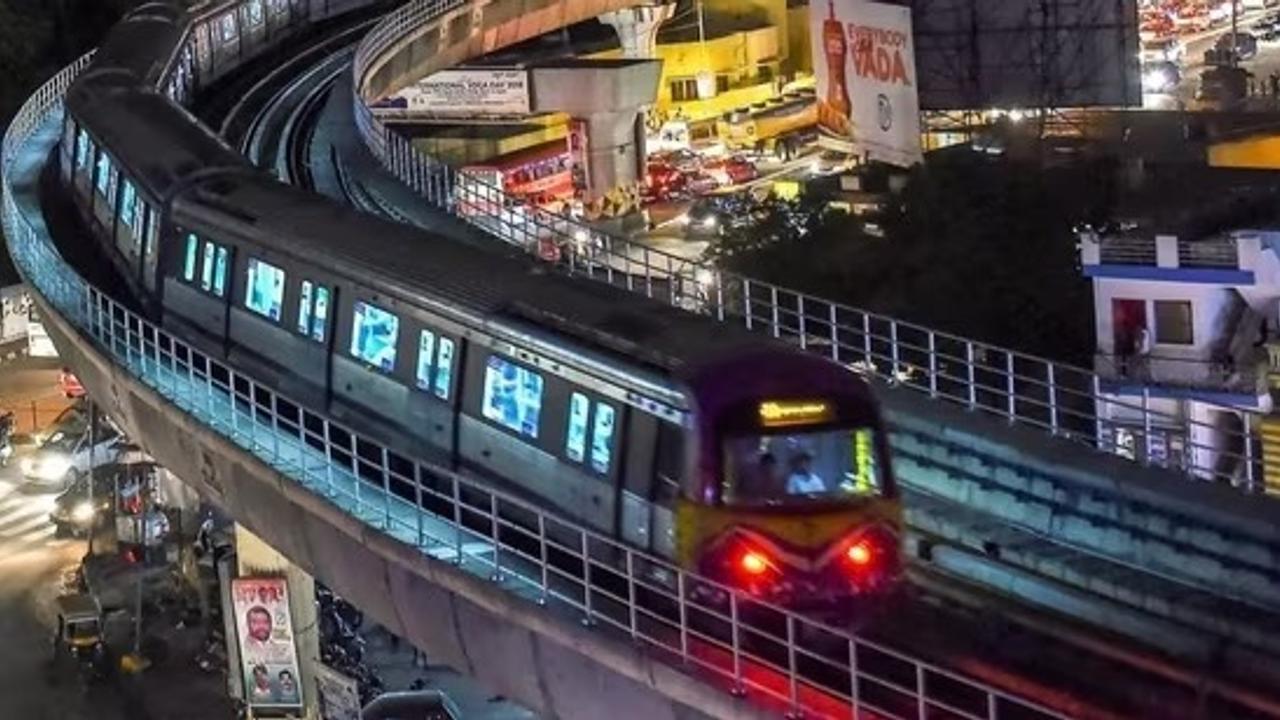 Man dies after jumping in front of Metro train in Bengaluru