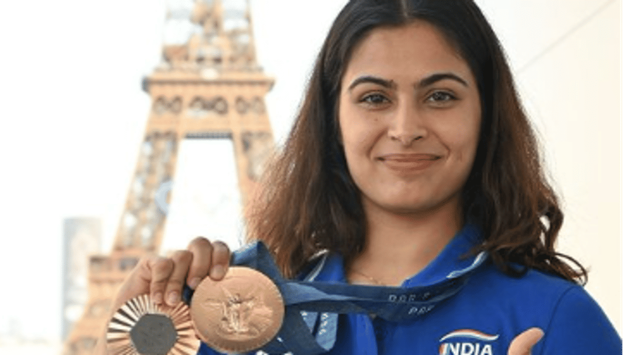 Manu Bhaker poses in front of Eiffel Tower