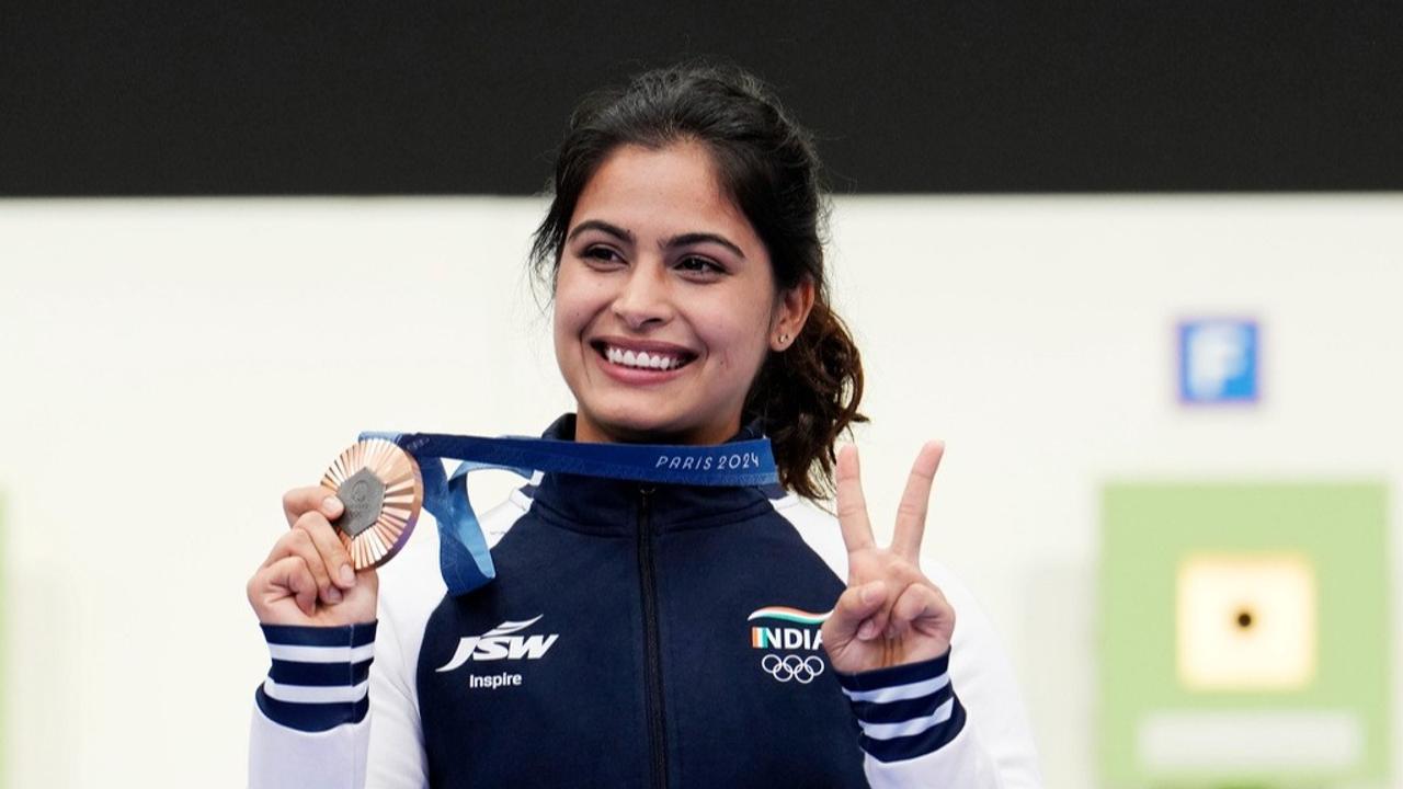 Manu Bhaker with her medal