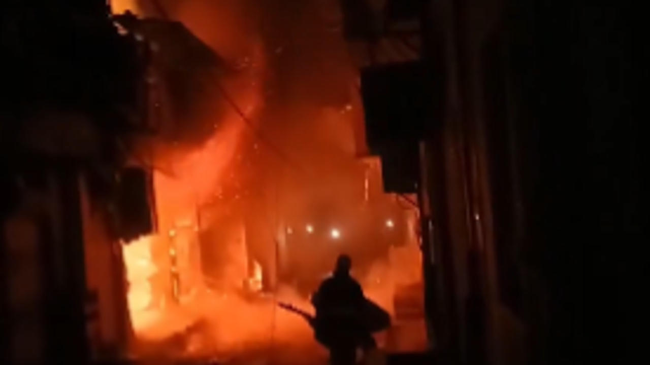 Massive fire breaks out at garment shop in Delhi's Shahdara