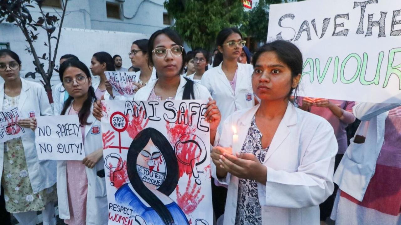 Midnight Protest in Bengal over Kolkata Horror