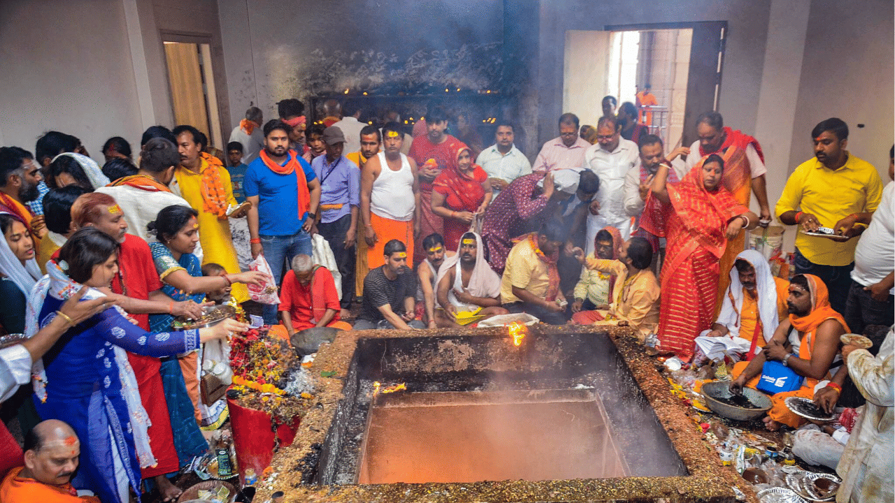 Govt official suspended for entering Vindhyavasini temple wearing shoes