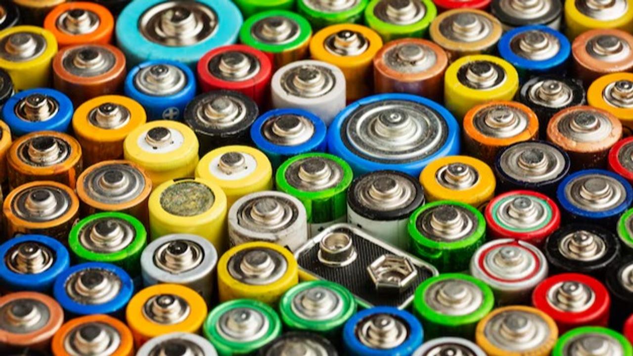 Over 200 global players to take part in Bharat Battery Show 2025