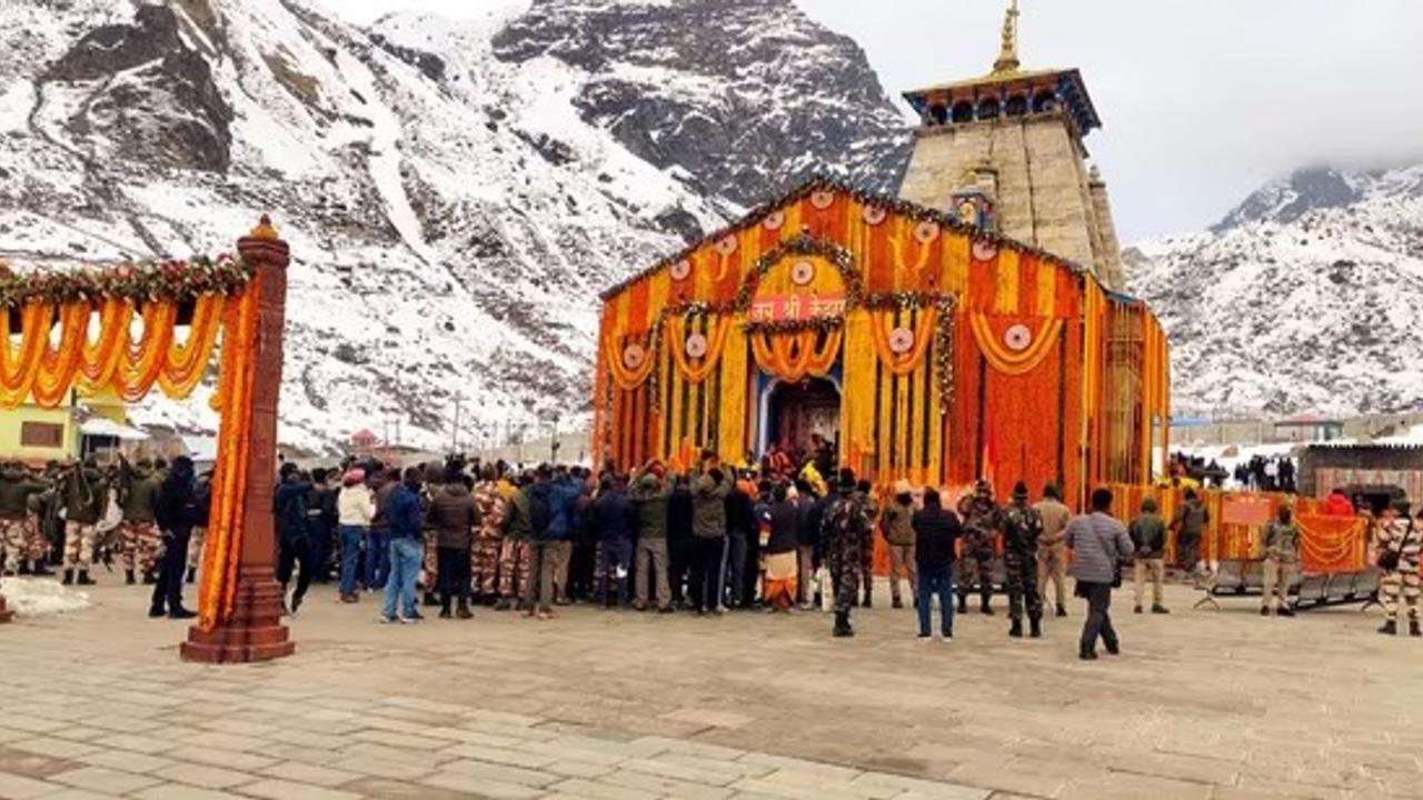 Pilgrimage to Kedarnath Temporarily Halted Due to Trek Route Cave-In