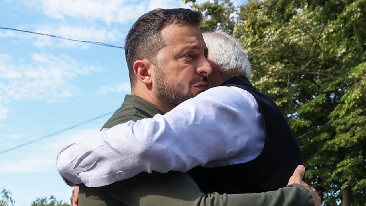 PM Modi And Zelensky Hugging Each Other Upon Meeting in Kyiv