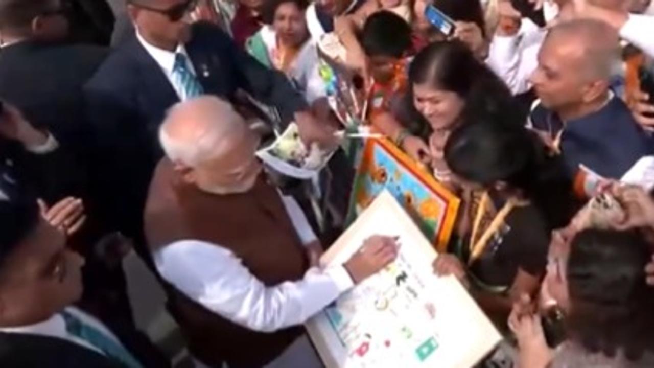 PM Modi Arrives To Special Welcome From Indian Diaspora in US