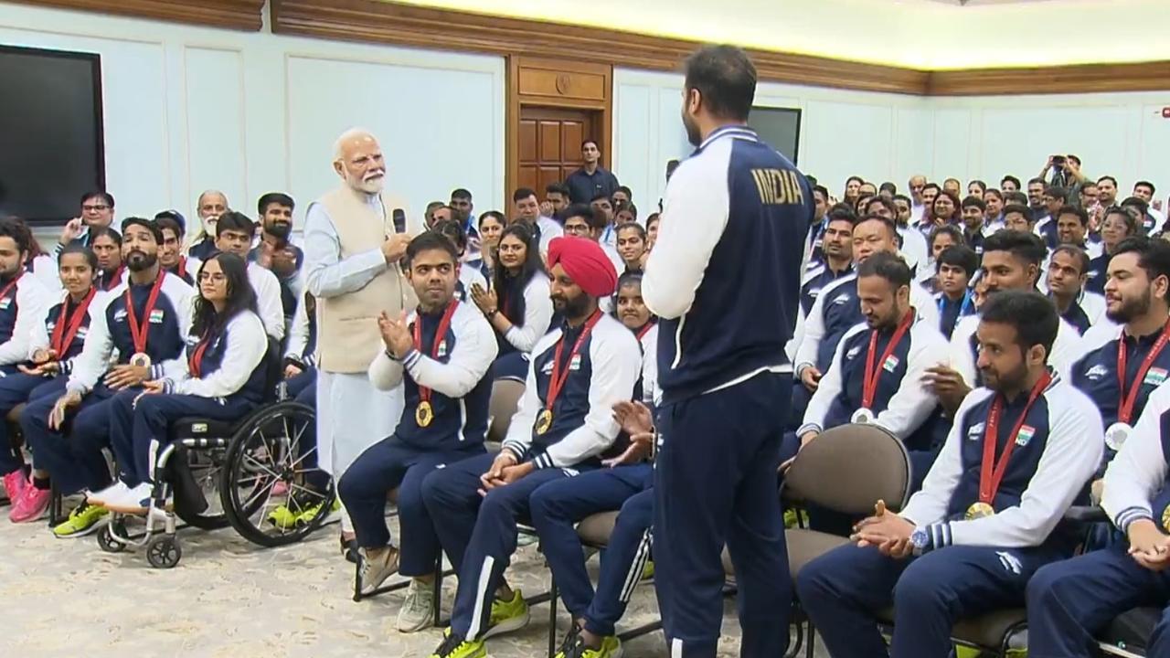 pm modi meets indian para athletes who participate in paris paralympics 2024