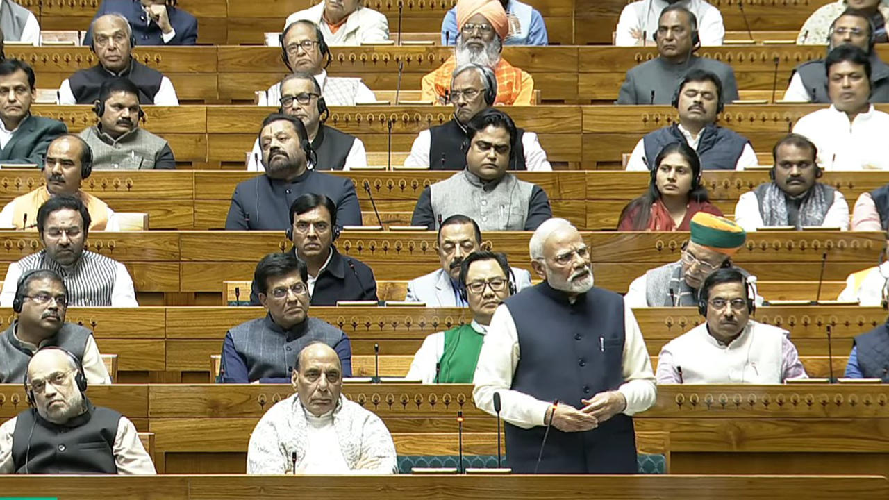 PM Modi's Constitution Debate Speech: Calls For Unity, New Vision For India, Exposes Congress.