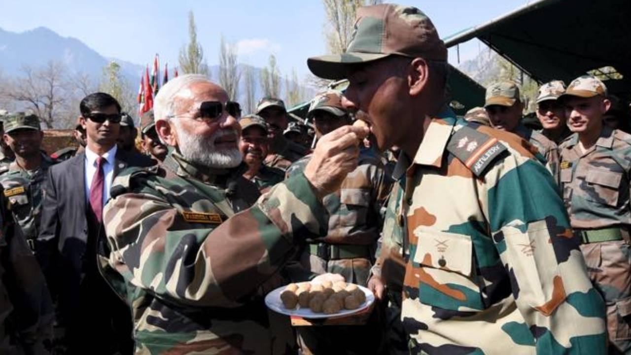 PM Narendra Modi celebrated Diwali with our brave Army Jawans