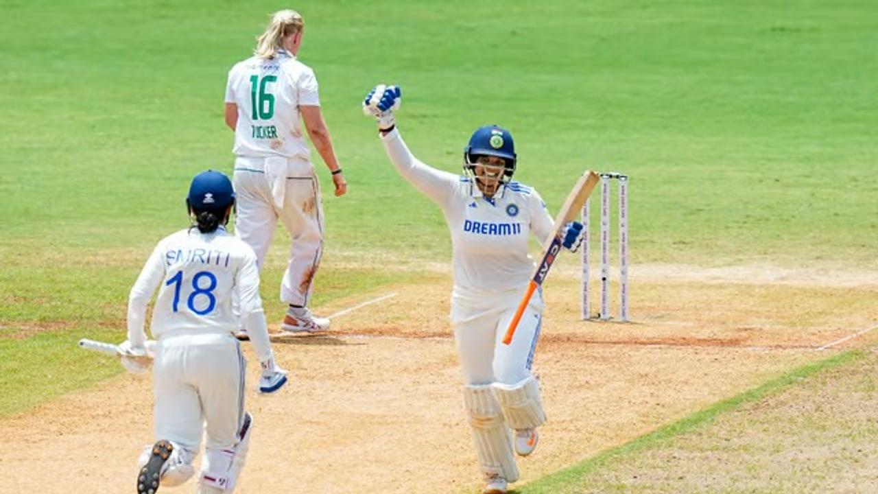 Shafali Verma and Smriti Mandhana