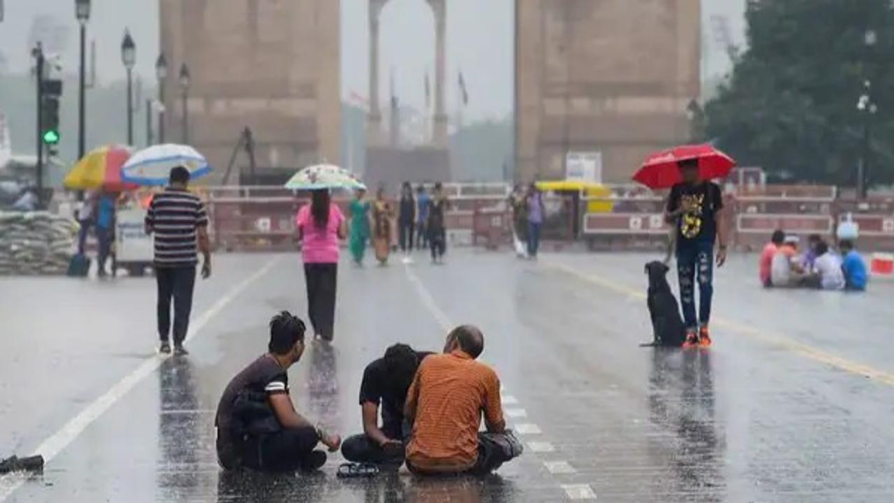 Rain Brings Relief From Intense Heat in Delhi