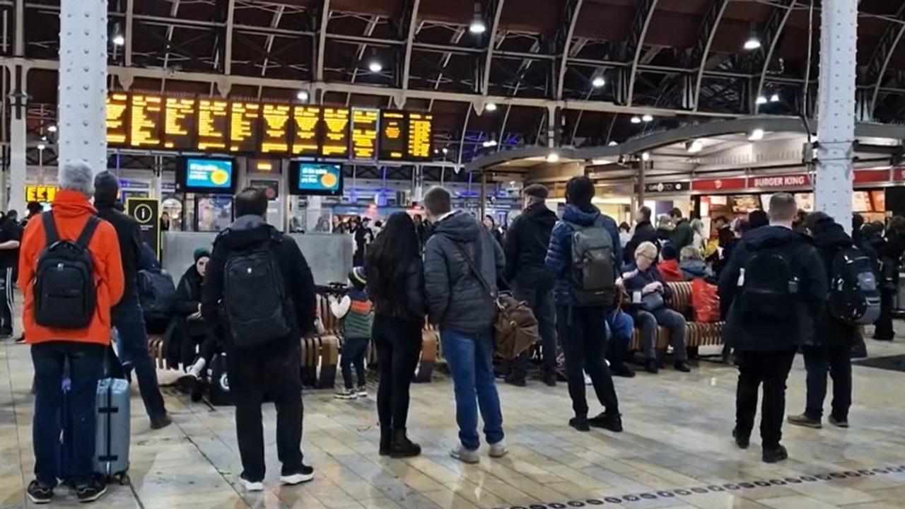 Public Wi-Fi Network at 19 UK Railway Stations Hacked, Investigation Underway