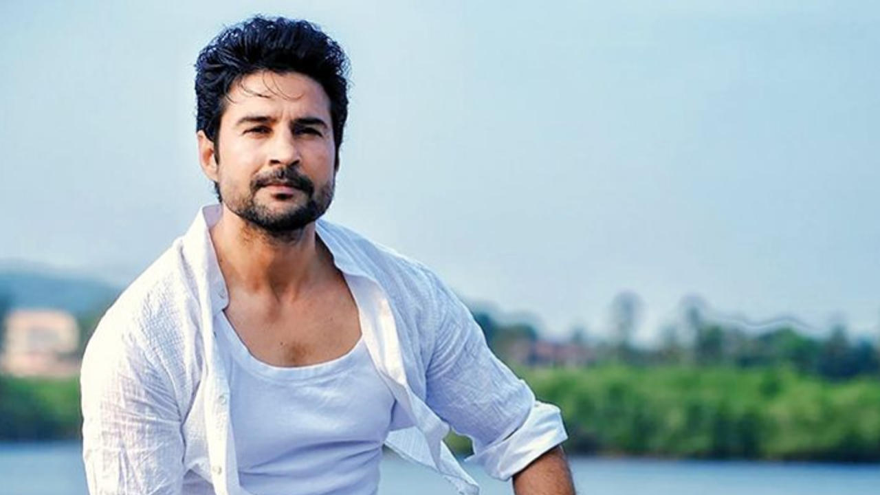 rajeev khandelwal