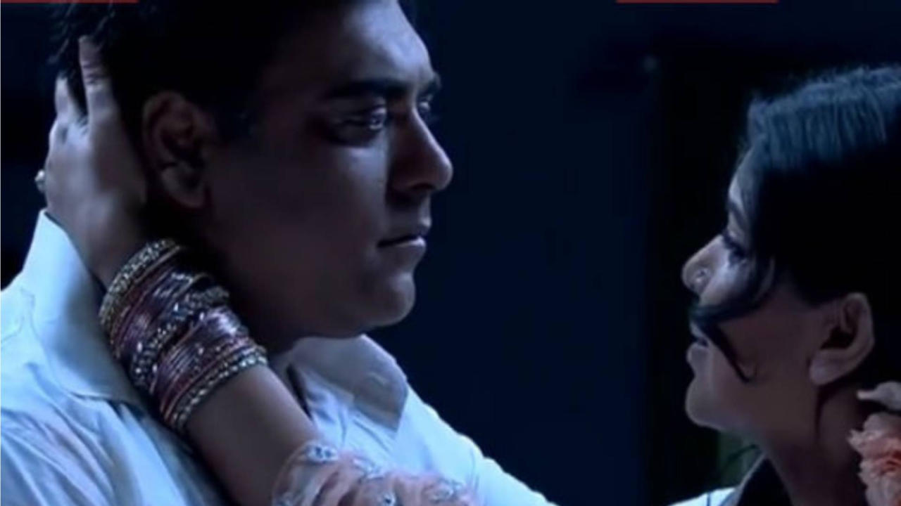 Ram Kapoor and Sakshi Tanwar in 'Bade Achhe Lagte Hain'