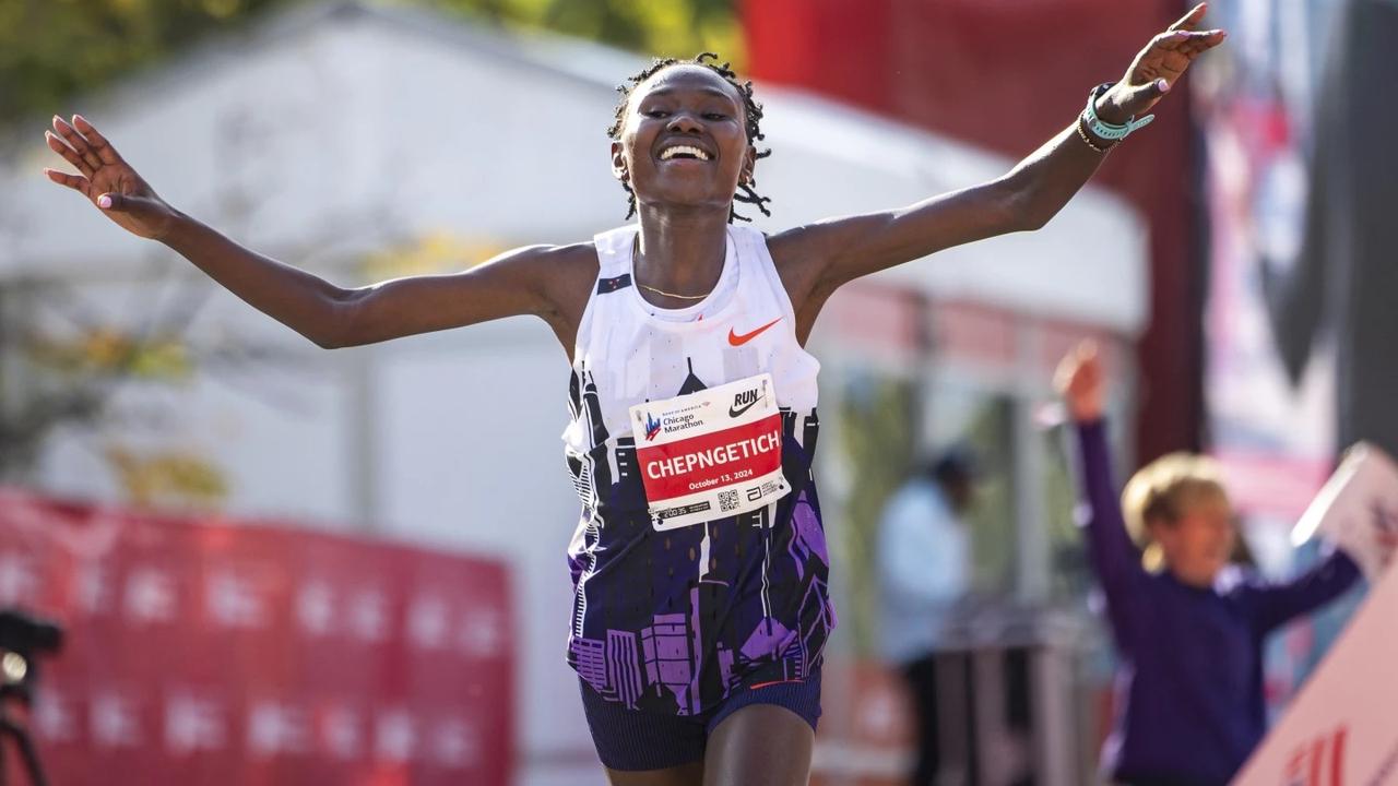 Ruth Chepngetich of Kenya smashes world record by nearly 2 minutes at Chicago Marathon