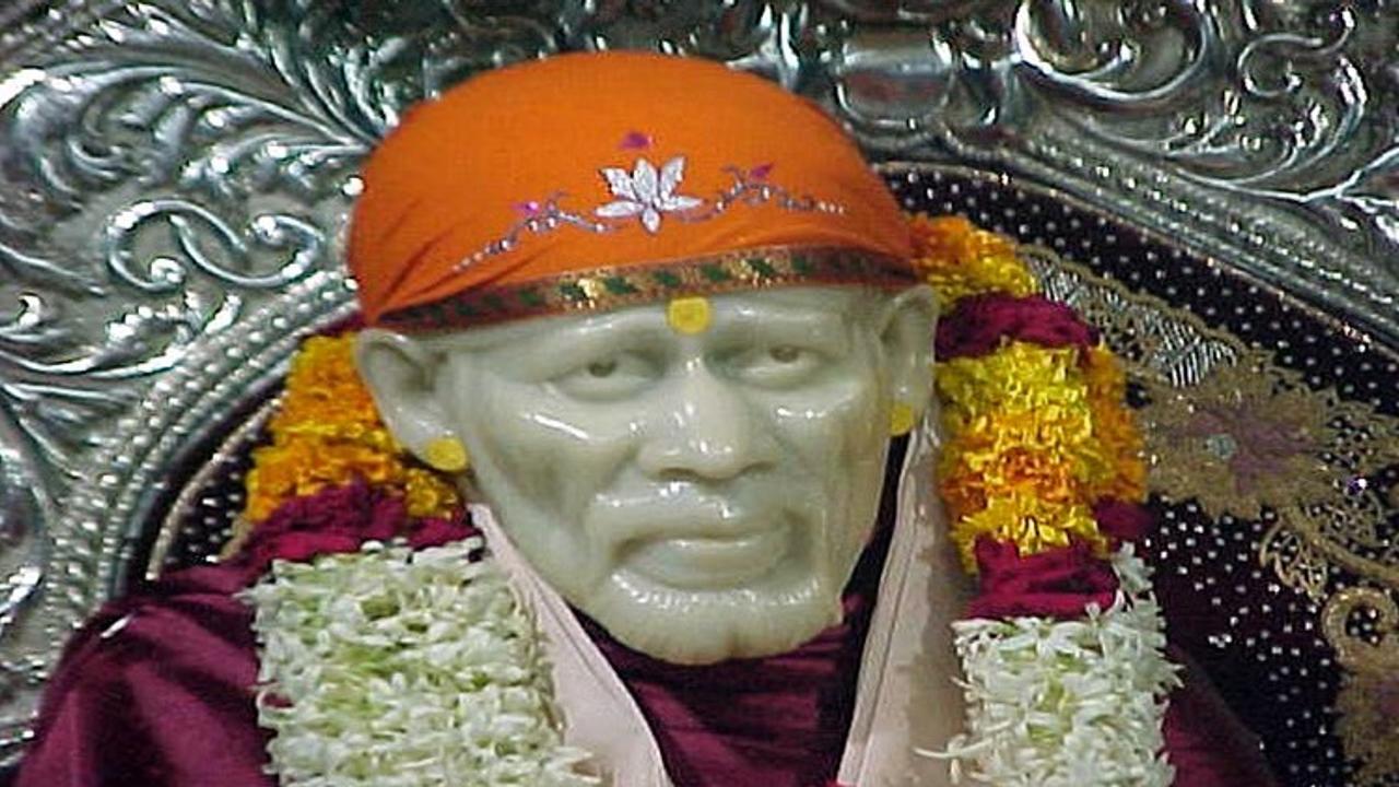 Sai Baba's idols were removed from many temples in Varanasi